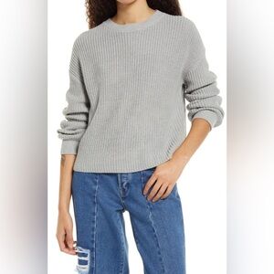 New BP. Cleo Crop Crewneck Knit Sweater light gray